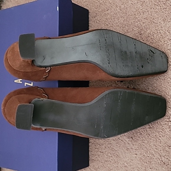 Stuart Weitzman 'Barclo' Suede heeled Loafer/Pumps 6 - Picture 7 of 15